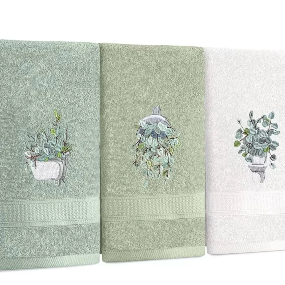 Elegant Green and White Bath Towel Set